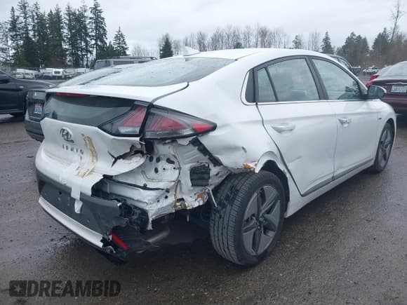 ✅ 2020 Hyundai Ioniq Limited • VIN: KMHC05LC5LU240296 • Lot: 41828416. Wystawiony na IAAI z przebiegiem 71 276 mil. Bezpłatny archiwum sprzedaży aukcyjnych z USA i szczegółowy raport historii pojazdu na DreamBid. Zdjęcie 4.