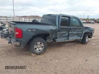 ✅ 2010 Chevrolet Silverado 1500 LT • VIN: 3GCRKSE31AG178416 • Lot: 43531102. Wystawiony na IAAI z przebiegiem 220 777 mil. Bezpłatny archiwum sprzedaży aukcyjnych z USA i szczegółowy raport historii pojazdu na DreamBid. Zdjęcie 4.