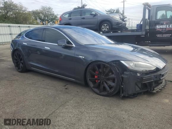 ✅ 2014 Tesla Model S P85D • VIN: 5YJSA1H24EFP66713 • Lot: 81722945. Listed on Copart with 128,639 mi. Free auction sales archive from the USA and detailed vehicle history report at DreamBid. Image 4.