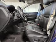 ✅ 2017 Nissan Rogue SL • VIN: 5N1AT2MV9HC862765 • Lot: 91185305. Wystawiony na Copart z przebiegiem 84 618 mil. Bezpłatny archiwum sprzedaży aukcyjnych z USA i szczegółowy raport historii pojazdu na DreamBid. Zdjęcie 7.