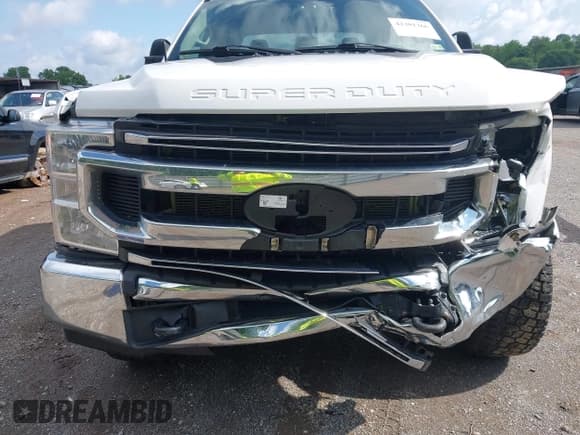 ✅ 2022 Ford F-250 XL • VIN: 1FT7W2BT2NEG43198 • Lot: 42301366. Wystawiony na IAAI z przebiegiem 69 057 mil. Bezpłatny archiwum sprzedaży aukcyjnych z USA i szczegółowy raport historii pojazdu na DreamBid. Zdjęcie 12.