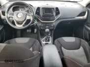 ✅ 2014 Jeep Cherokee Sport • VIN: 1C4PJLAB9EW322668 • Lot: 86781875. Wystawiony na Copart z przebiegiem 139 868 mil. Bezpłatny archiwum sprzedaży aukcyjnych z USA i szczegółowy raport historii pojazdu na DreamBid. Zdjęcie 8.