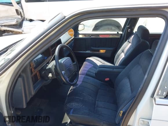 ✅ 1992 Dodge Dynasty LE • VIN: 1B3XC56RXND723509 • Lot: 42769093. Listed on IAAI with 99,589 mi. Free auction sales archive from the USA and detailed vehicle history report at DreamBid. Image 5.