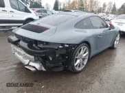 ✅ 2017 Porsche 911 Carrera • VIN: WP0AA2A9XHS106790 • Lot: 43690769. Wystawiony na IAAI z przebiegiem 17 512 mil. Bezpłatny archiwum sprzedaży aukcyjnych z USA i szczegółowy raport historii pojazdu na DreamBid. Zdjęcie 4.