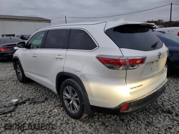 ✅ 2014 Toyota Highlander XLE • VIN: 5TDJKRFH3ES022921 • Lot: 90102835. Wystawiony na Copart z przebiegiem 194 106 mil. Bezpłatny archiwum sprzedaży aukcyjnych z USA i szczegółowy raport historii pojazdu na DreamBid. Zdjęcie 2.
