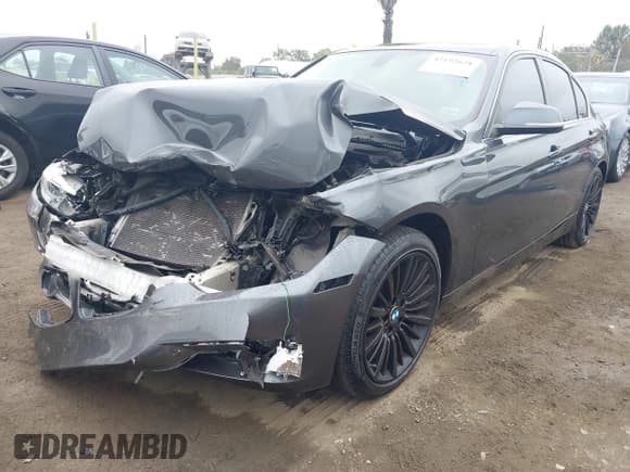 ✅ 2015 BMW 3 Series 328i • VIN: WBA3C1C57FP853235 • Lot: 42192678. Listed on IAAI with 133,665 mi. Free auction sales archive from the USA and detailed vehicle history report at DreamBid. Image 2.