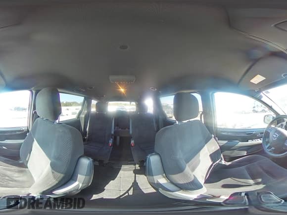 ✅ 2017 Dodge Grand Caravan SE • VIN: 2C4RDGBG3HR645919 • Lot: 86143885. Wystawiony na Copart z przebiegiem 211 725 mil. Bezpłatny archiwum sprzedaży aukcyjnych z USA i szczegółowy raport historii pojazdu na DreamBid. Zdjęcie 15.