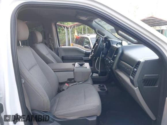 ✅ 2019 Ford F-250 Platinum • VIN: 1FT7W2BT8KEF17939 • Lot: 43263243. Listed on IAAI with 171,907 mi. Free auction sales archive from the USA and detailed vehicle history report at DreamBid. Image 5.