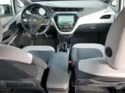 ✅ 2021 Chevrolet Bolt EV Premier • VIN: 1G1FZ6S08M4112892 • Lot: 84771464. Wystawiony na Copart z przebiegiem 18 055 mil. Bezpłatny archiwum sprzedaży aukcyjnych z USA i szczegółowy raport historii pojazdu na DreamBid. Zdjęcie 8.