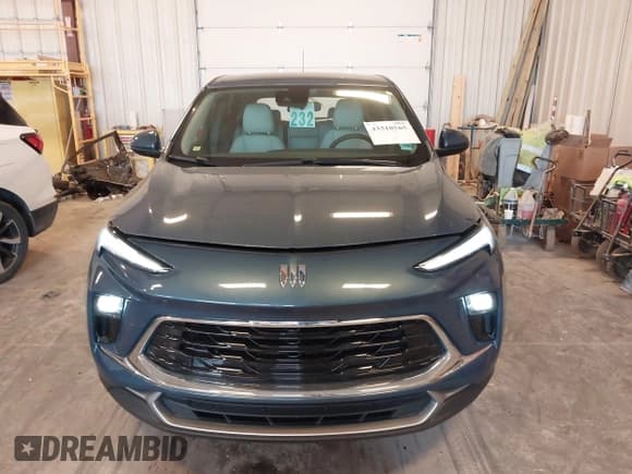 ✅ 2025 Buick Encore GX Preferred • VIN: KL4AMCSL9SB180002 • Lot: 43510565. Listed on IAAI with 5,414 mi. Free auction sales archive from the USA and detailed vehicle history report at DreamBid. Image 12.