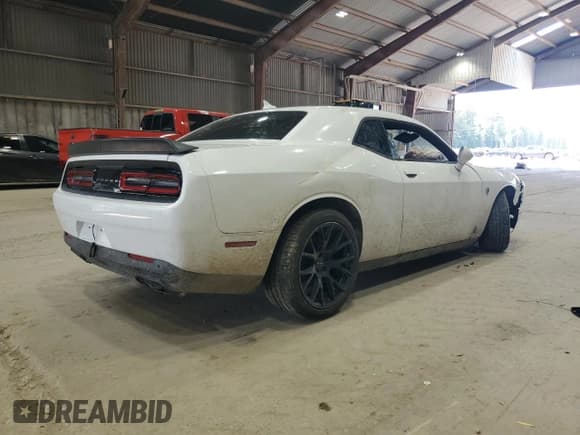 ✅ 2020 Dodge Challenger SRT Hellcat Widebody • VIN: 2C3CDZC94LH156532 • Lot: 70823865. Wystawiony na Copart z przebiegiem Nie podano. Bezpłatny archiwum sprzedaży aukcyjnych z USA i szczegółowy raport historii pojazdu na DreamBid. Zdjęcie 3.