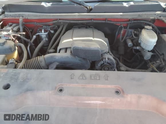 ✅ 2013 Chevrolet Silverado 1500 • VIN: 1GB5CZCGXDZ215076 • Lot: 47763275. Wystawiony na Copart z przebiegiem 260 691 mil. Bezpłatny archiwum sprzedaży aukcyjnych z USA i szczegółowy raport historii pojazdu na DreamBid. Zdjęcie 11.