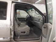 ✅ 2002 Ford Excursion XLT • VIN: 1FMNU41SX2EB16776 • Lot: 42126900. Listed on IAAI with 254,968 mi. Free auction sales archive from the USA and detailed vehicle history report at DreamBid. Image 5.