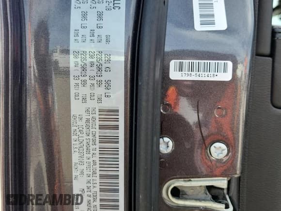 ✅ 2019 Jeep Cherokee Limited • VIN: 1C4PJLDN7KD370103 • Lot: 80406065. Listed on Copart with 105,951 mi. Free auction sales archive from the USA and detailed vehicle history report at DreamBid. Image 13.