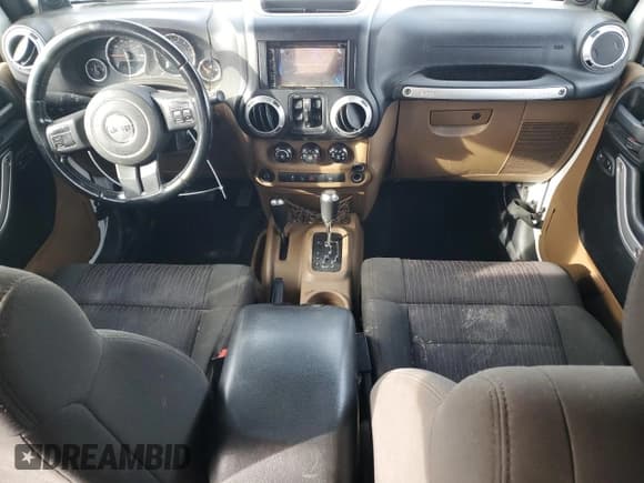 ✅ 2012 Jeep Wrangler Unlimited Rubicon • VIN: 1C4HJWFGXCL107843 • Lot: 87264125. Wystawiony na Copart z przebiegiem 174 924 mil. Bezpłatny archiwum sprzedaży aukcyjnych z USA i szczegółowy raport historii pojazdu na DreamBid. Zdjęcie 8.
