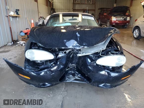 ✅ 2001 Mazda MX-5 Miata • VIN: JM1NB353610214500 • Lot: 92922135. Listed on Copart with 159,823 mi. Free auction sales archive from the USA and detailed vehicle history report at DreamBid. Image 5.