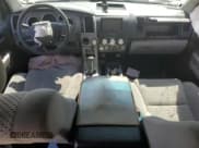 ✅ 2012 Toyota Tundra • VIN: 5TFEM5F16CX051747 • Lot: 62347725. Wystawiony na Copart z przebiegiem Nie podano. Bezpłatny archiwum sprzedaży aukcyjnych z USA i szczegółowy raport historii pojazdu na DreamBid. Zdjęcie 8.