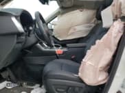 ✅ 2025 Mazda CX-90 Preferred Package • VIN: JM3KKBHAXS1250295 • Lot: 90687305. Wystawiony na Copart z przebiegiem 2 788 mil. Bezpłatny archiwum sprzedaży aukcyjnych z USA i szczegółowy raport historii pojazdu na DreamBid. Zdjęcie 7.