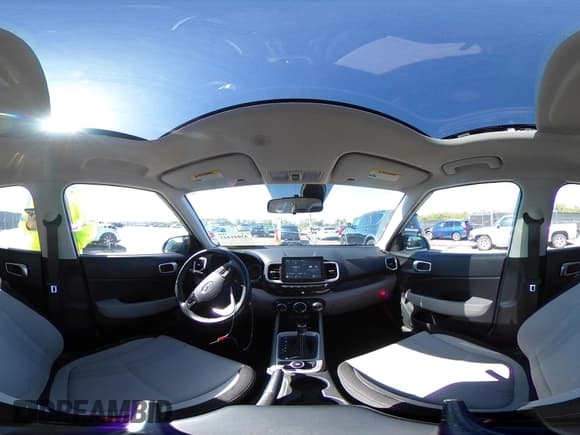 ✅ 2022 Hyundai Venue SEL • VIN: KMHRC8A33NU171505 • Lot: 42041443. Listed on IAAI with 37,908 mi. Free auction sales archive from the USA and detailed vehicle history report at DreamBid. Image 18.