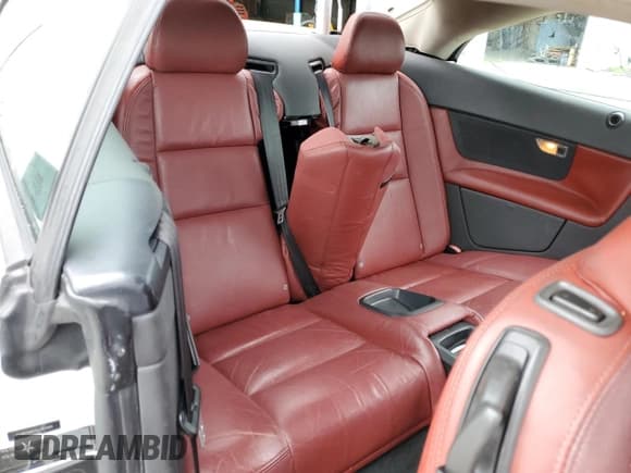 ✅ 2012 Volvo C70 T5 • VIN: YV1672MC7CJ127231 • Лот: 84770915. Опубликован ранее на Copart с пробегом 154 958 миль. Бесплатный доступ к архиву аукционных продаж из США и подробный отчёт об истории автомобиля на DreamBid. Изображение 10.