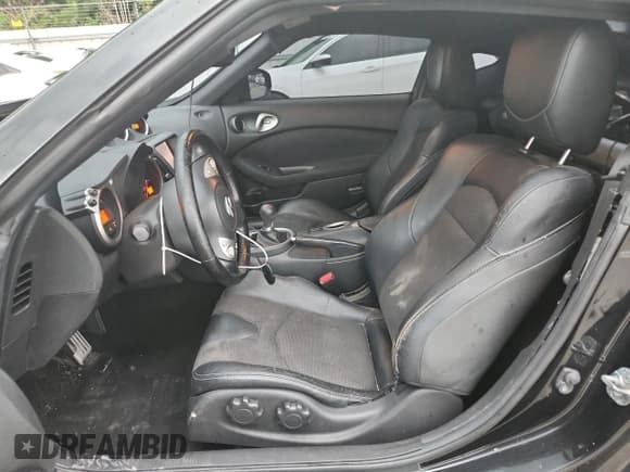 ✅ 2014 Nissan 370Z • VIN: JN1AZ4EH6EM636201 • Lot: 64480285. Wystawiony na Copart z przebiegiem 85 719 mil. Bezpłatny archiwum sprzedaży aukcyjnych z USA i szczegółowy raport historii pojazdu na DreamBid. Zdjęcie 7.