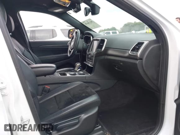 ✅ 2017 Jeep Grand Cherokee Altitude • VIN: 1C4RJEAG2HC957205 • Lot: 38118638. Wystawiony na IAAI z przebiegiem 46 446 mil. Bezpłatny archiwum sprzedaży aukcyjnych z USA i szczegółowy raport historii pojazdu na DreamBid. Zdjęcie 5.