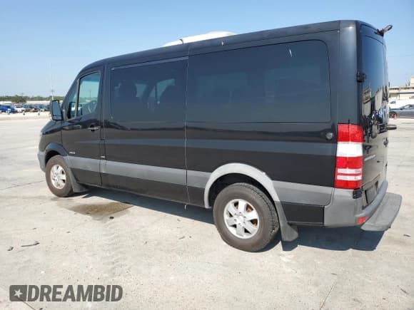 ✅ 2015 Mercedes-Benz Sprinter Passenger • VIN: WDZPE7CC1FP170592 • Лот: 71725184. Опубликован ранее на Copart с пробегом Не указан. Бесплатный доступ к архиву аукционных продаж из США и подробный отчёт об истории автомобиля на DreamBid. Изображение 2.