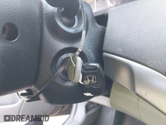 ✅ 2008 Honda Accord EX • VIN: JHMCP26708C027877 • Лот: 43792471. Опубликован ранее на IAAI с пробегом 264 194 миль. Бесплатный доступ к архиву аукционных продаж из США и подробный отчёт об истории автомобиля на DreamBid. Изображение 11.