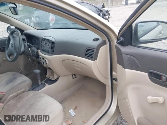 ✅ 2006 Hyundai Accent GLS • VIN: KMHCN46C66U058232 • Лот: 41899629. Опубликован ранее на IAAI с пробегом 182 669 миль. Бесплатный доступ к архиву аукционных продаж из США и подробный отчёт об истории автомобиля на DreamBid. Изображение 5.