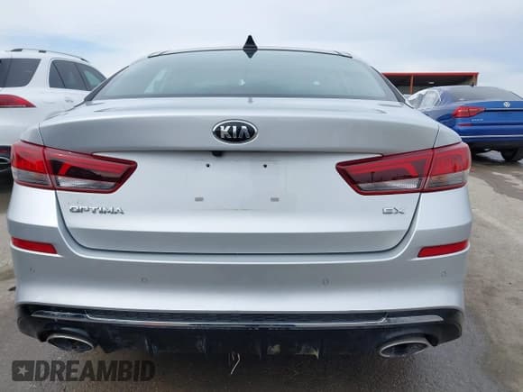 ✅ 2020 Kia Optima EX Premium • VIN: 5XXGU4L15LG413176 • Лот: 41619443. Опубликован ранее на IAAI с пробегом 56 141 миль. Бесплатный доступ к архиву аукционных продаж из США и подробный отчёт об истории автомобиля на DreamBid. Изображение 17.
