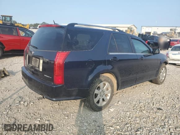 ✅ 2007 Cadillac SRX • VIN: 1GYEE63AX70155139 • Lot: 70524624. Wystawiony na Copart z przebiegiem 178 114 mil. Bezpłatny archiwum sprzedaży aukcyjnych z USA i szczegółowy raport historii pojazdu na DreamBid. Zdjęcie 3.