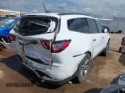 ✅ 2016 Chevrolet Traverse LT • VIN: 1GNKRGKD4GJ317797 • Lot: 43252239. Wystawiony na IAAI z przebiegiem 117 718 mil. Bezpłatny archiwum sprzedaży aukcyjnych z USA i szczegółowy raport historii pojazdu na DreamBid. Zdjęcie 4.