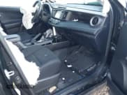 ✅ 2017 Toyota RAV4 XLE • VIN: 2T3RFREV3HW571164 • Лот: 43515669. Опубликован ранее на IAAI с пробегом 140 443 миль. Бесплатный доступ к архиву аукционных продаж из США и подробный отчёт об истории автомобиля на DreamBid. Изображение 5.