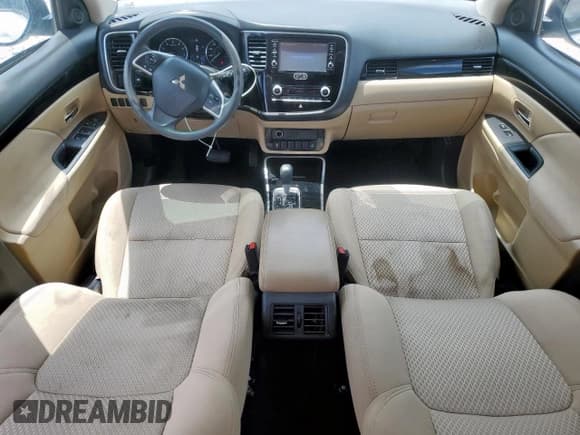 ✅ 2020 Mitsubishi Outlander ES • VIN: JA4AD2A31LZ013623 • Lot: 68394465. Wystawiony na Copart z przebiegiem 95 048 mil. Bezpłatny archiwum sprzedaży aukcyjnych z USA i szczegółowy raport historii pojazdu na DreamBid. Zdjęcie 8.