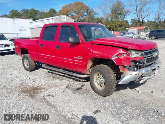 ✅ 2006 Chevrolet Silverado 2500HD LT3 • VIN: 1GCHK23D66F234544 • Lot: 43714309. Wystawiony na IAAI z przebiegiem 226 094 mil. Bezpłatny archiwum sprzedaży aukcyjnych z USA i szczegółowy raport historii pojazdu na DreamBid. Zdjęcie 1.