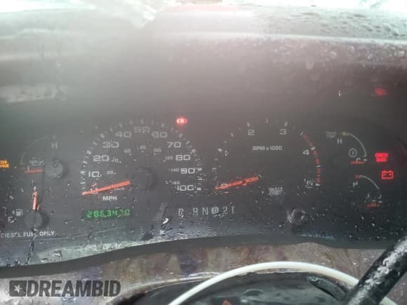 ✅ 2002 Ford F-350 XL • VIN: 1FTWX33FX2EB85896 • Лот: 58554815. Опубликован ранее на Copart с пробегом 286 347 миль. Бесплатный доступ к архиву аукционных продаж из США и подробный отчёт об истории автомобиля на DreamBid. Изображение 9.