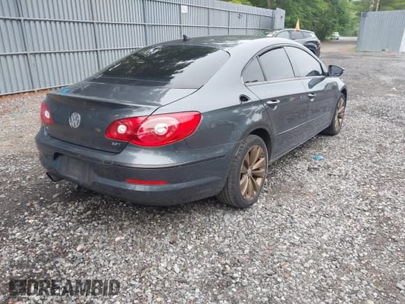 ✅ 2012 Volkswagen CC Sport • VIN: WVWNP7AN7CE533507 • Лот: 42551873. Опубликован ранее на IAAI с пробегом 101 215 миль. Бесплатный доступ к архиву аукционных продаж из США и подробный отчёт об истории автомобиля на DreamBid. Изображение 4.