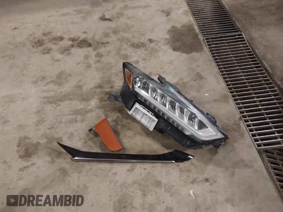 ✅ 2021 Nissan Maxima SR • VIN: 1N4AA6EV3MC514217 • Лот: 41570882. Опубликован ранее на IAAI с пробегом 74 423 миль. Бесплатный доступ к архиву аукционных продаж из США и подробный отчёт об истории автомобиля на DreamBid. Изображение 12.