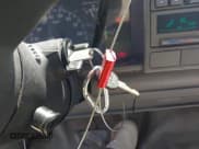 ✅ 1994 Chevrolet Silverado 2500 • VIN: 1GCFC24KXRE116072 • Лот: 42109439. Опубликован ранее на IAAI с пробегом 212 142 миль. Бесплатный доступ к архиву аукционных продаж из США и подробный отчёт об истории автомобиля на DreamBid. Изображение 11.