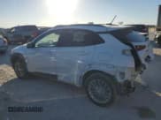 ✅ 2020 Hyundai Kona SEL • VIN: KM8K22AA4LU428412 • Лот: 78920453. Опубликован ранее на Copart с пробегом 47 413 миль. Бесплатный доступ к архиву аукционных продаж из США и подробный отчёт об истории автомобиля на DreamBid. Изображение 2.