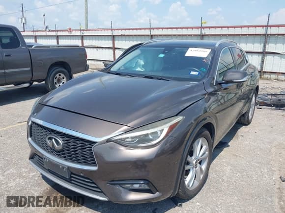 ✅ 2018 Infiniti QX30 Premium • VIN: SJKCH5CP3JA044367 • Lot: 42953589. Listed on IAAI with 101,003 mi. Free auction sales archive from the USA and detailed vehicle history report at DreamBid. Image 17.