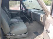 ✅ 1989 Ford Bronco XL • VIN: 1FMEU15NXKLA14330 • Lot: 42429531. Listed on IAAI with 82,009 mi. Free auction sales archive from the USA and detailed vehicle history report at DreamBid. Image 5.