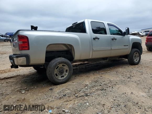 ✅ 2012 Chevrolet Silverado 2500HD LT • VIN: 1GC1KXC80CF139183 • Lot: 67720185. Wystawiony na Copart z przebiegiem Nie podano. Bezpłatny archiwum sprzedaży aukcyjnych z USA i szczegółowy raport historii pojazdu na DreamBid. Zdjęcie 3.