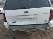 ✅ 2005 Ford Explorer Eddie Bauer • VIN: 1FMDU74W05UA14487 • Lot: 43636397. Wystawiony na IAAI z przebiegiem 169 734 mil. Bezpłatny archiwum sprzedaży aukcyjnych z USA i szczegółowy raport historii pojazdu na DreamBid. Zdjęcie 6.