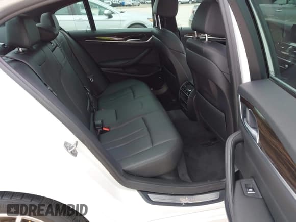 ✅ 2018 BMW 5 Series 530i • VIN: WBAJA5C54JWA39338 • Lot: 42107759. Listed on IAAI with 97,037 mi. Free auction sales archive from the USA and detailed vehicle history report at DreamBid. Image 8.