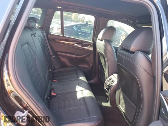 ✅ 2019 BMW X3 sDrive30i • VIN: 5UXTR7C50KLE96584 • Lot: 90140915. Listed on Copart with 74,984 mi. Free auction sales archive from the USA and detailed vehicle history report at DreamBid. Image 11.