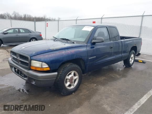 ✅ 2002 Dodge Dakota • VIN: 1B7GL12X32S626025 • Лот: 41546565. Опубликован ранее на IAAI с пробегом 269 061 миль. Бесплатный доступ к архиву аукционных продаж из США и подробный отчёт об истории автомобиля на DreamBid. Изображение 2.