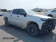✅ 2022 Chevrolet Silverado 1500 LT Trail Boss • VIN: 3GCPYFED3NG210844 • Lot: 42403476. Wystawiony na IAAI z przebiegiem 14 197 mil. Bezpłatny archiwum sprzedaży aukcyjnych z USA i szczegółowy raport historii pojazdu na DreamBid. Zdjęcie 1.