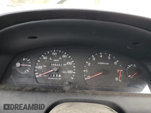 ✅ 1999 Nissan Sentra XE • VIN: 1N4AB41D0XC720162 • Лот: 74484174. Опубликован ранее на Copart с пробегом 186 031 миль. Бесплатный доступ к архиву аукционных продаж из США и подробный отчёт об истории автомобиля на DreamBid. Изображение 9.