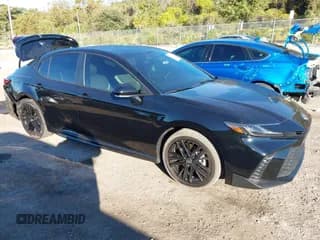 ✅ 2025 Toyota Camry SE • VIN: 4T1DAACK4SU109506 • Лот: 43691893. Опубликован ранее на IAAI с пробегом 11 452 миль. Бесплатный доступ к архиву аукционных продаж из США и подробный отчёт об истории автомобиля на DreamBid. Изображение 1.